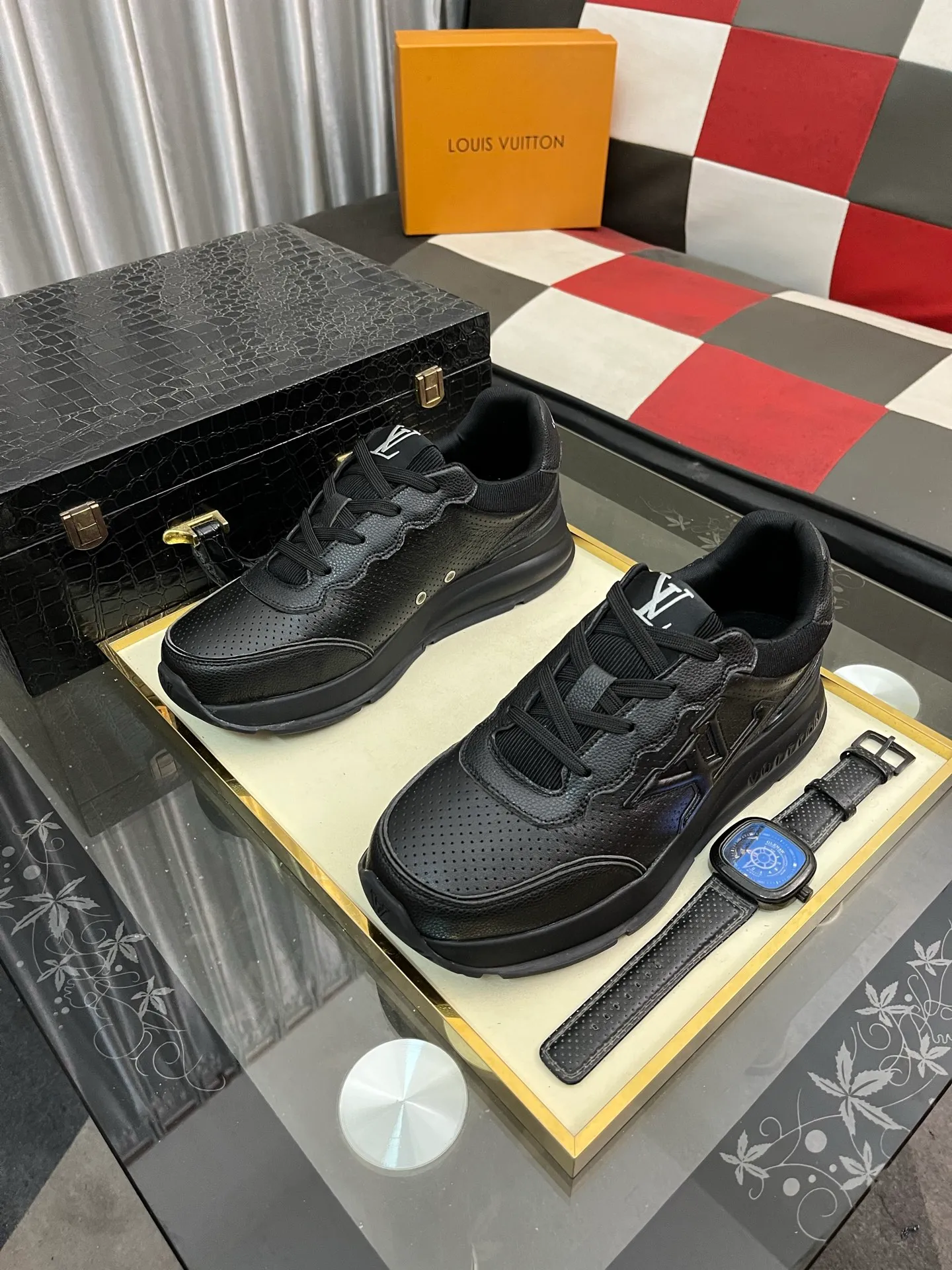 Men's shoes 💰458⌚️⌚️[Louis Vuitton LV] Dad shoes are popular casual sports shoes with outsole, breathable and comfortable, easy to walk, trendy men's versatile fly woven epoxy with ➕leather lining➕Gucci's popular original outsole, sports and running style, super comfortable. Code number 38-44